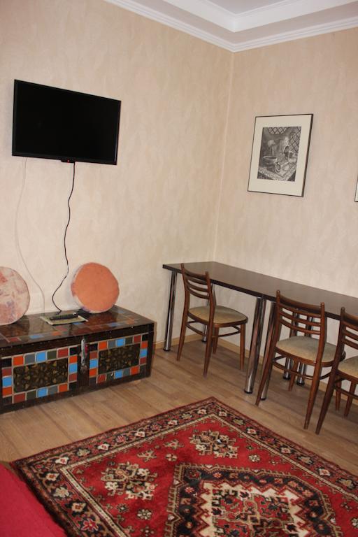 Almaty Central Hostel Екстериор снимка