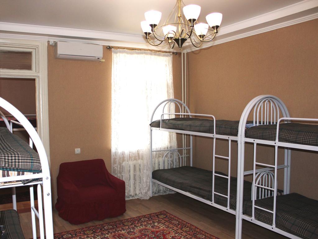 Almaty Central Hostel Екстериор снимка