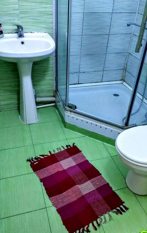 Almaty Central Hostel Екстериор снимка