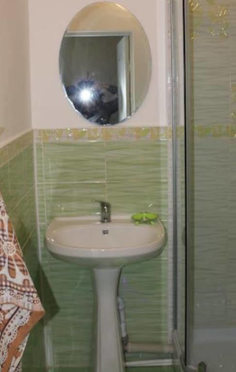 Almaty Central Hostel Екстериор снимка