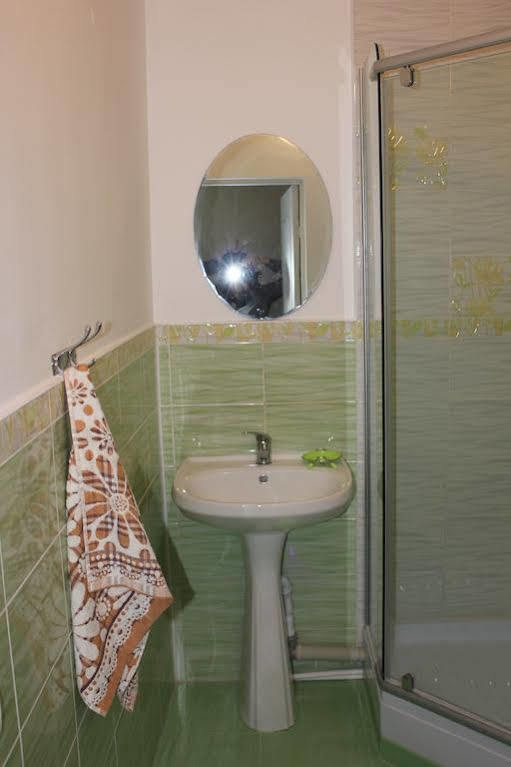 Almaty Central Hostel Екстериор снимка